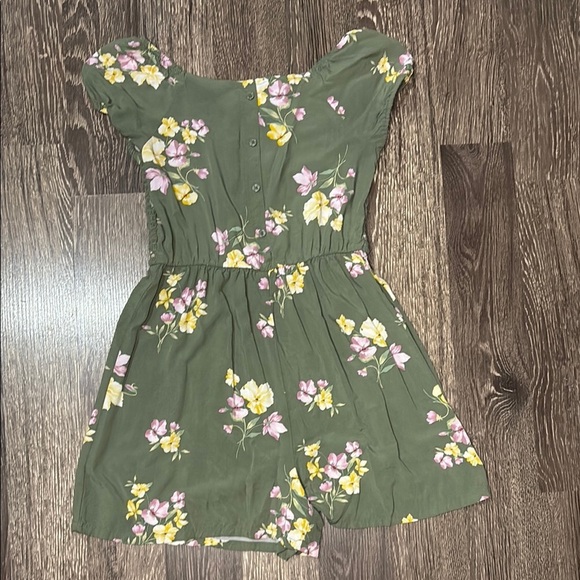 Old Navy girls Floral Green Romper size XL - Picture 1 of 6